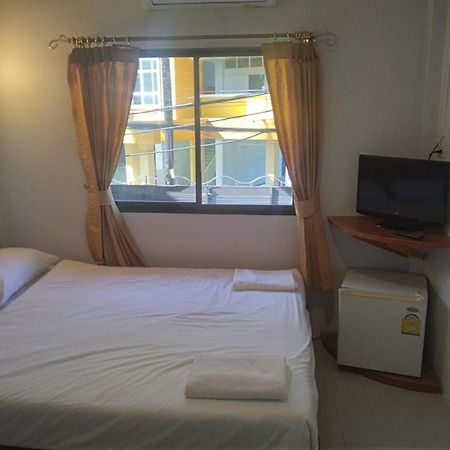 Kamala Bay Inn Экстерьер фото