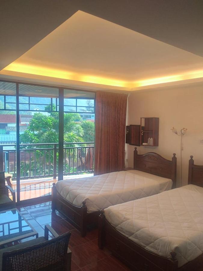 Kamala Bay Inn Экстерьер фото